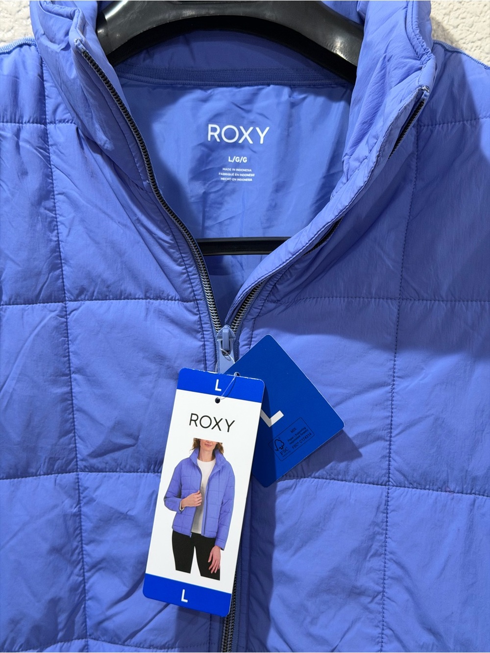 Roxy Women's Puffer Jacket in Periwinkle Blue